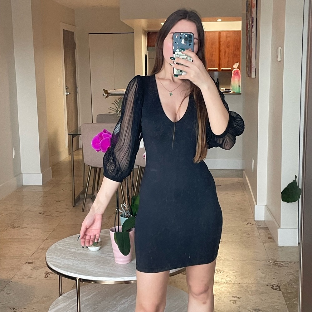 puff long sleeve black dress! Studio F
